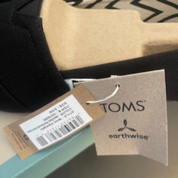 BNWT TOMS Black Cotton Canvas 8.5 W - Picture 3 of 7